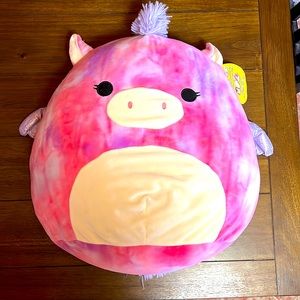 NWT Squishmallow  “Willow”